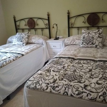 Apartamento Turistico La Victoria Trujillo Zewnętrze zdjęcie